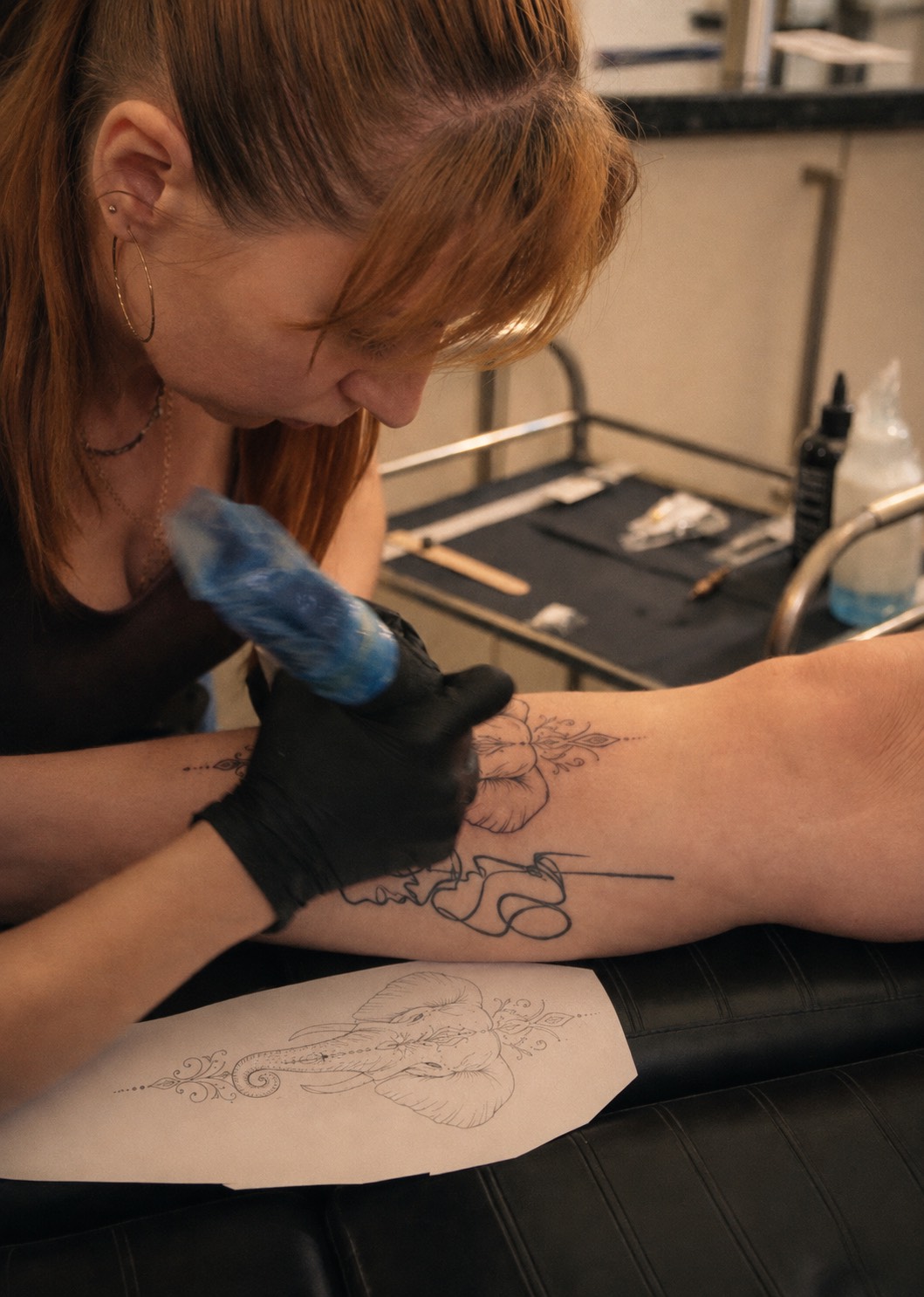Anna, tattoo artist at Acreedo